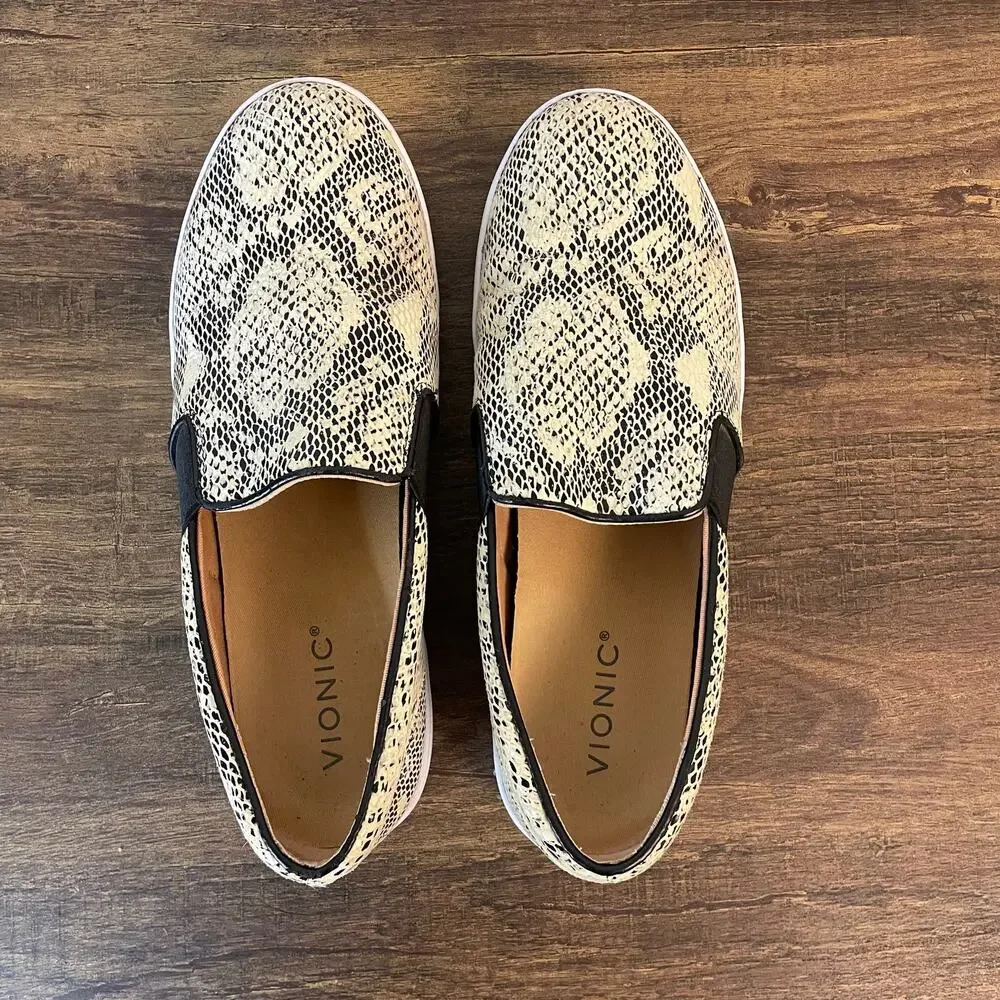 Vionic Demetra Slip On Sneakers Womens 9 Snake Print Comfort Orthopedic Shoes